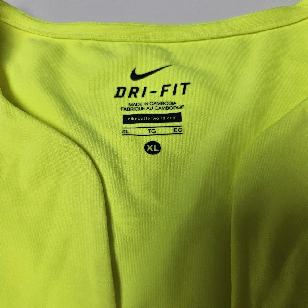 NIKE Dry Fit Women's Fluorescent T-shirt ‎ XL Tennis Outdoor Embroidered Ball